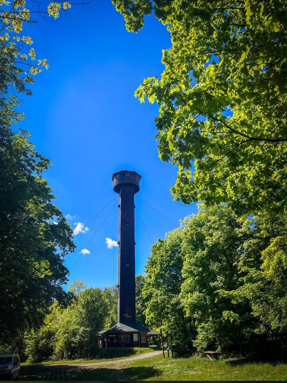 Sommerpause bei der Bewirtung auf dem Heldrastein